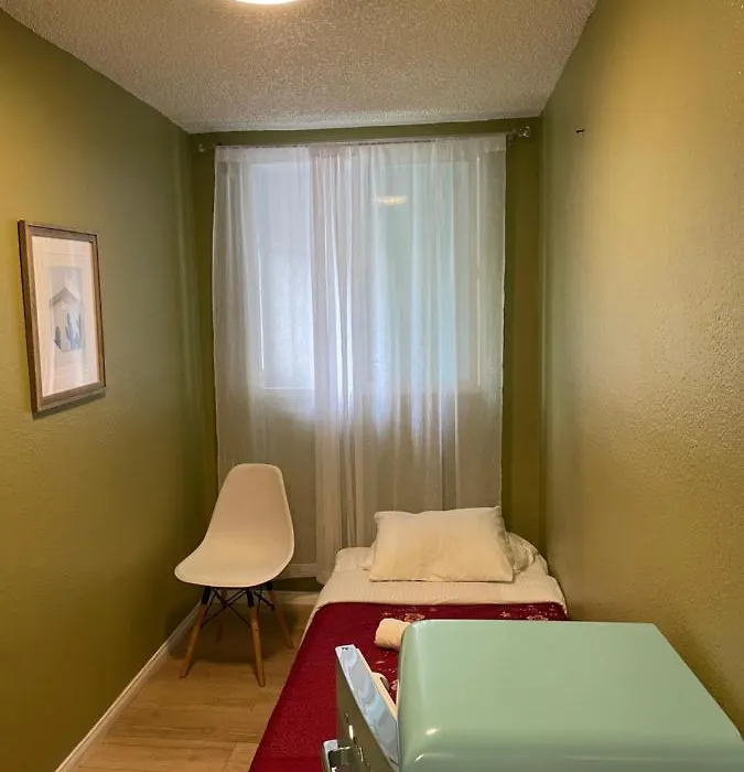Small Private Room In Los Angeles With Free Strong Wifi!!!-1