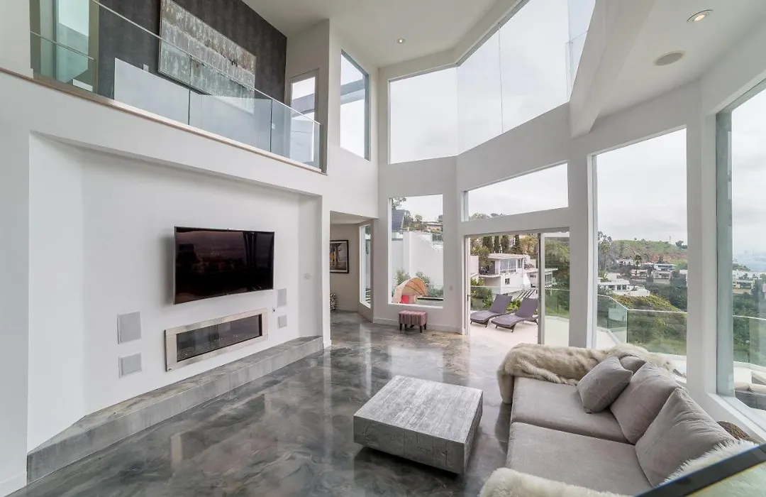8M Sunset Strip 6Br Jetliner View Oasis-1