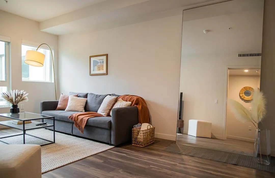 Stylish One Bedroom Apartment In The Heart Of Weho-1