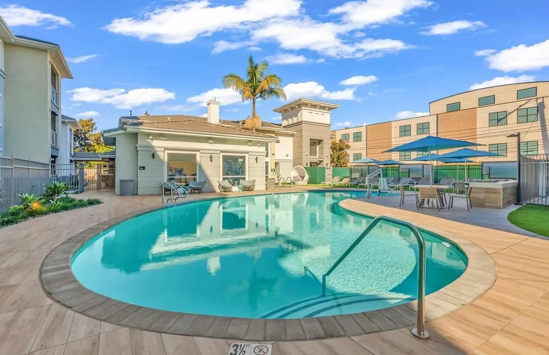 1Br W Gym Pool Spa In Marina Del Rey Lax-28-1