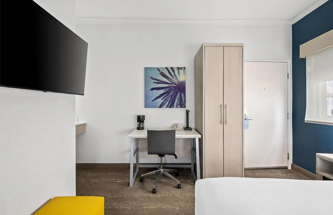 Surestay Hotel By Best Western Santa Monica-1