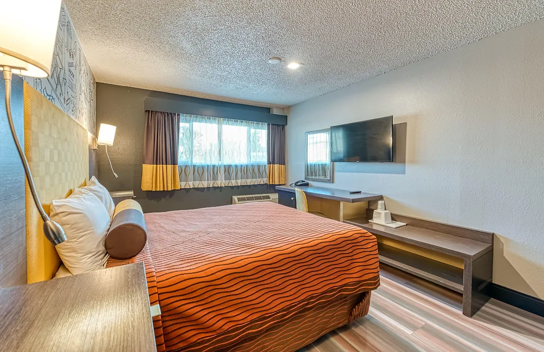 La Mirage Inn - Hollywood-1