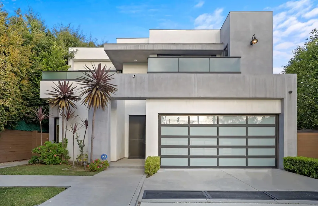 Crescent Heights-1