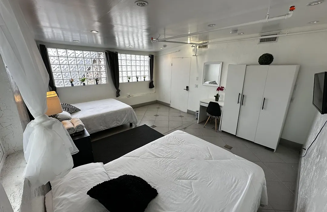 Culver City Hostel-1