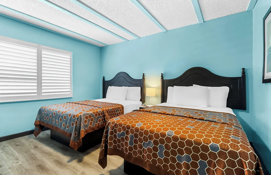 Rodeway Inn & Suites North Hollywood Burbank Airport - Universal Area-1