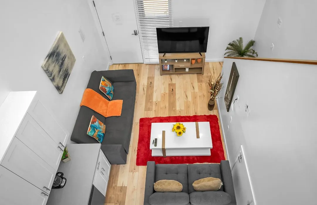 Modern New Close To Downtown La 1 Bedroom With Parking-1