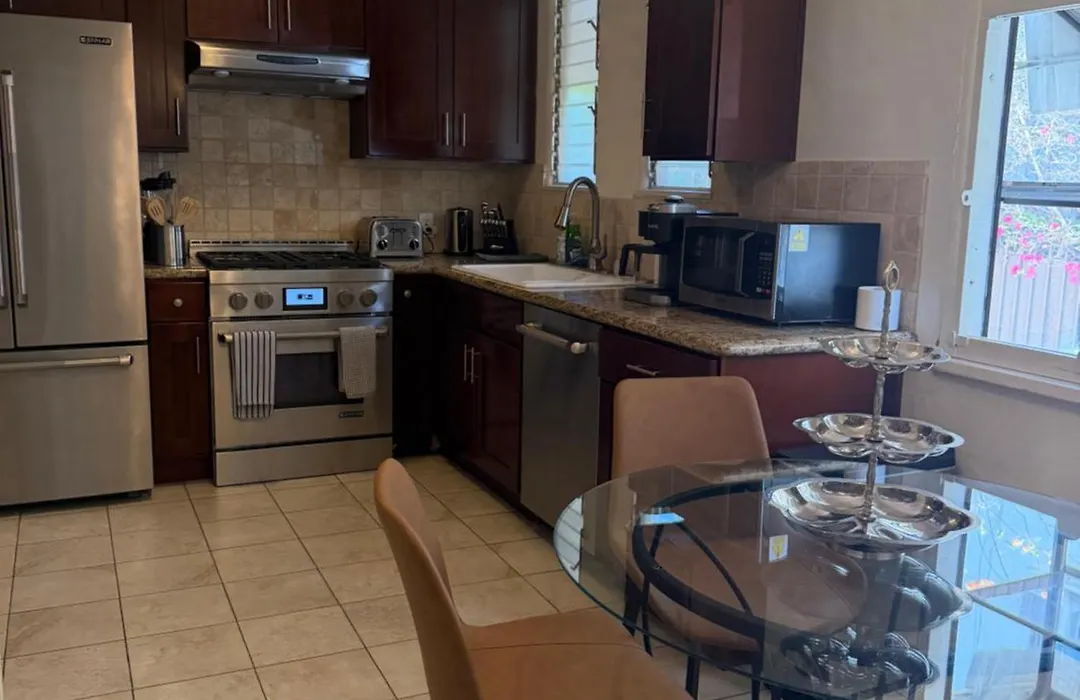 Renovated Spanish 3Bd 2Ba Near Beverly Hills-1