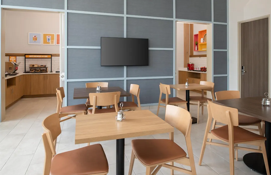 Hampton Inn By Hilton North Hollywood-1