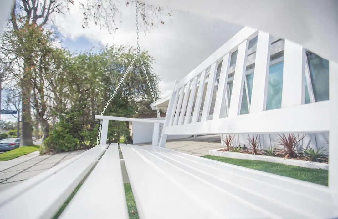 Enchanting Sherman Oaks Home With Pool Permit #Hsr Two Five Zero Zero 3222-1
