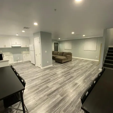 Modern Hostel-2