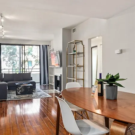 The Simple One-Bedroom Suite-3