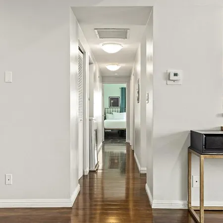 The Longhorns Two-Bedroom Suite-2