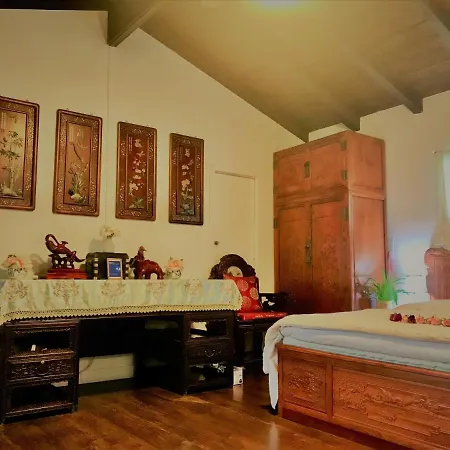 Lax Teresa Air B&B-2