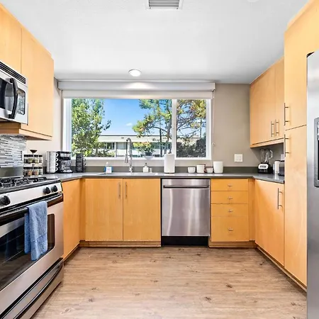 Spacious Townhouse Style Right By The Harbor Mdr-3
