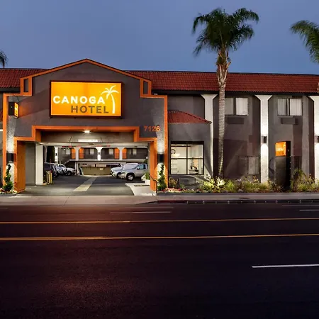 Canoga Hotel At Warner Center-3