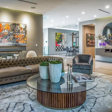Beverly Hills Majestic Modern Mansion-2