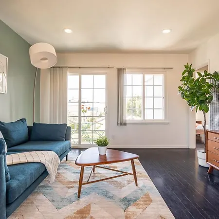 Very Peaceful 2Br With Desks & Super Fast Wifi-2