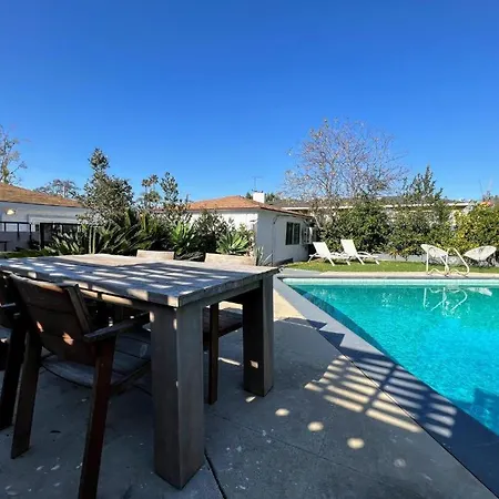 Entire 4-Unit Complex With Private Swimming Pool-3