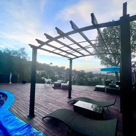 Hollywood Hills Villa-3