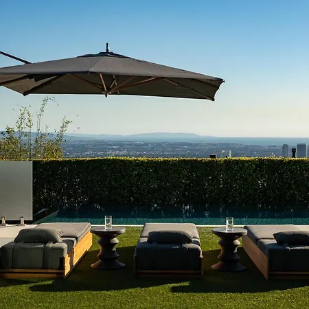 Ultra Modern Villa In Doheny Estates-2