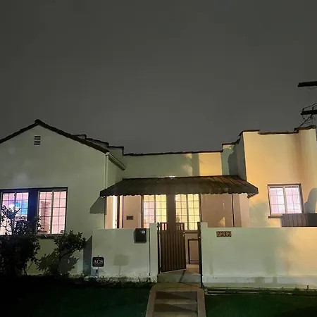Gated Private Home - Melrose Ave-2