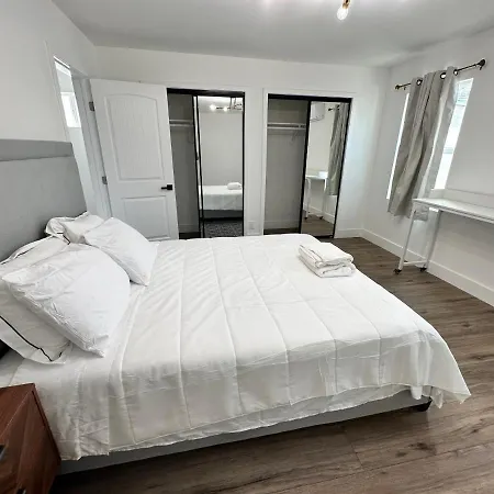 Hb-New Houses In North Hollywood 3B/2B-3