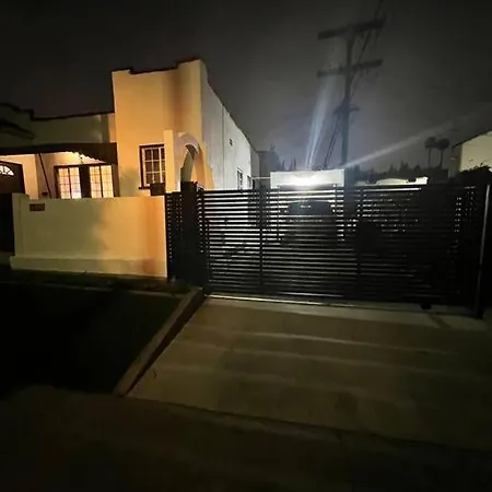 Gated Private Home - Melrose Ave-3