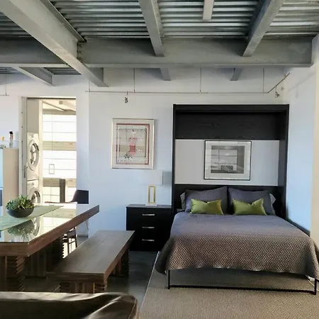 Modern Penthouse In Venice Beach-3