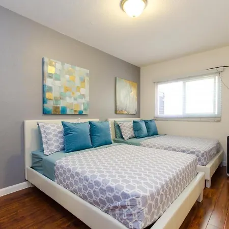 Cute Studio In The Heart Of Hollywood-2