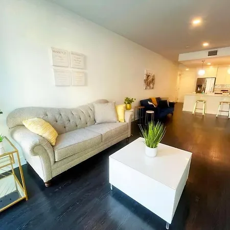 Downtown Paradise Escape With 2 Pools / Hot Tubs-2