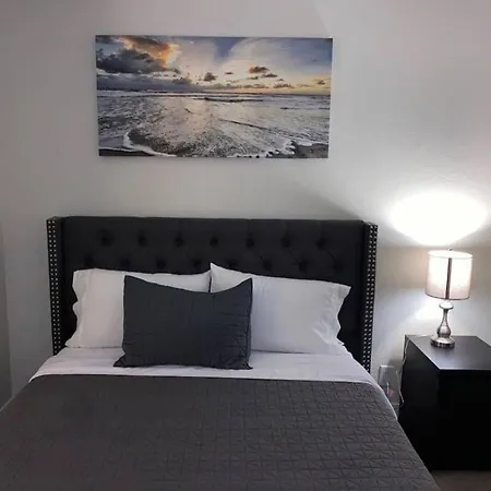 Big Comfy 2 Bedrooms 2 Baths Unit In Downtown La!-2