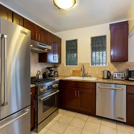 Renovated Spanish 3Bd 2Ba Near Beverly Hills-2