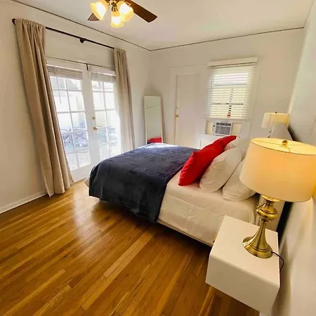 Cozy 1,400Sq Ft 2Br 2Ba West Hollywood Gated Home-2