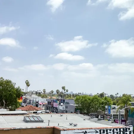 Hollywood Studio W Bbq Roof Prime Area Lax-746-2