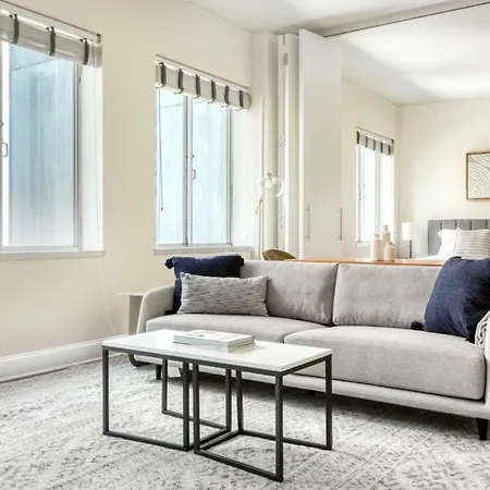 Downtown 1Br W Gym Pool Spa Nr 7Th St Metro Lax-792-2