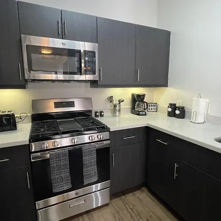 Marina Del Rey 2 Bedroom Apartment-3