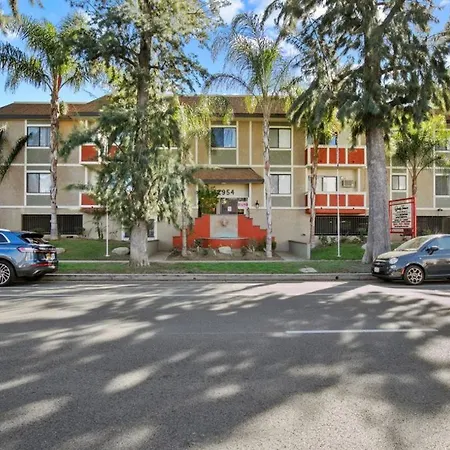 Sherman Oaks 2Br W Gym Courtyard Nr Tj Wf Lax-488-2