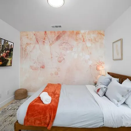 Incredibe Dtla View On Deck 2B1B Queen Beds-3