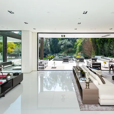 Lago Vista Modern-2