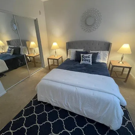 2 Bedroom In Marina Del Rey Less Than 10 Mins From Venice Beach!-3