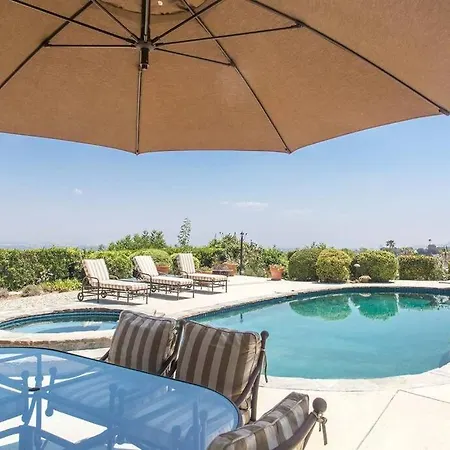 Amazing View-Pool-Spa Home Near Universal Studios & Beverly Hills-3
