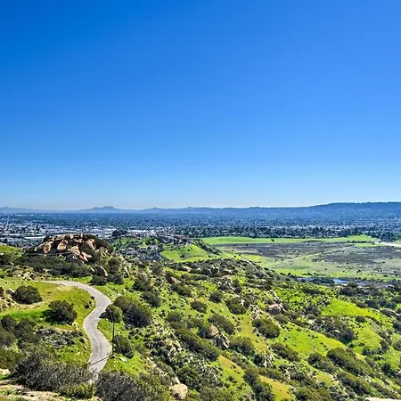 Alluring San Fernando Valley Vacation Rental!-2