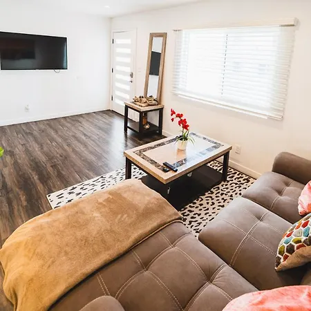 Nice And Close To Downtown 1 Bedroom Sleeps 4-2