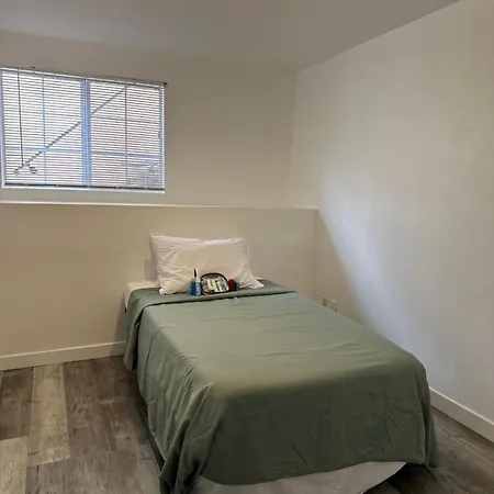 Cozy Room For Rent In The Heart Of Los Angeles-2