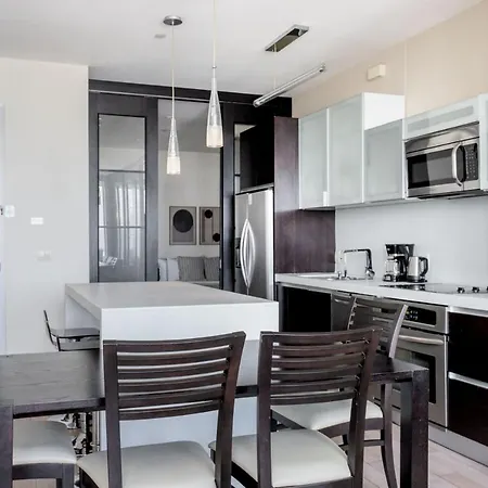 Downtown 2Br W Pool Gym Wd Nr Convention Center Lax-1038-2