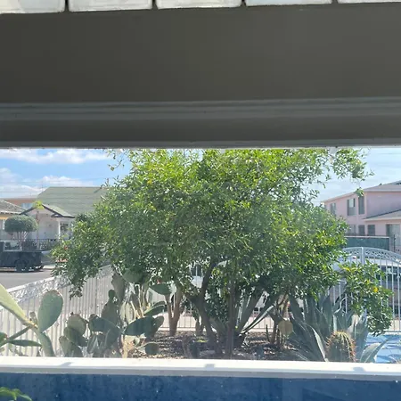 Spacious Private Los Angeles Bedroom With Ac & Wifi & Private Fridge Near Usc The Coliseum Exposition Park Bmo Stadium University Of Southern California-3