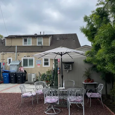 Small Private La Bedroom W Wifi - Private Fridge - Ac Near Usc - Exposition Park - Usc Memorial Coliseum - Banc Of California Bmo Stadium - Downtown Los Angeles Dtla - University Of Southern California Usc!!!-2