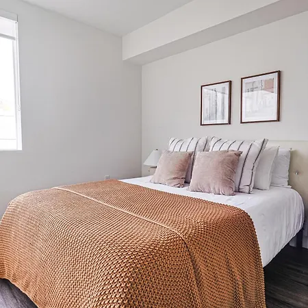 Modern 2Bd & 2Bth Santa Monica 5 Min To The Pier-3