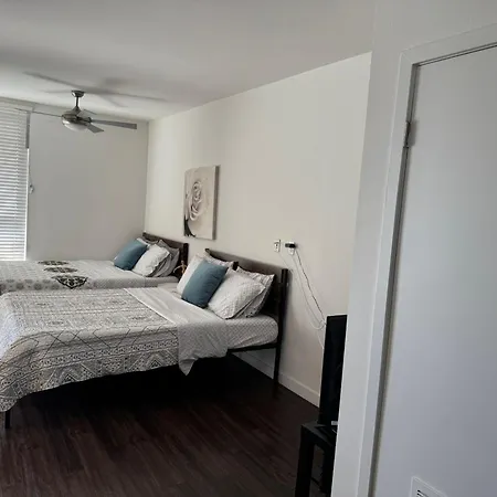 Incredible Hollywood Loft Free Parking-3