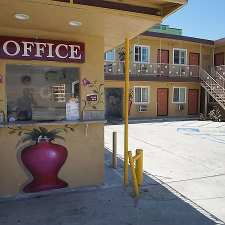Rosa Bell Motel - Los Angeles-3